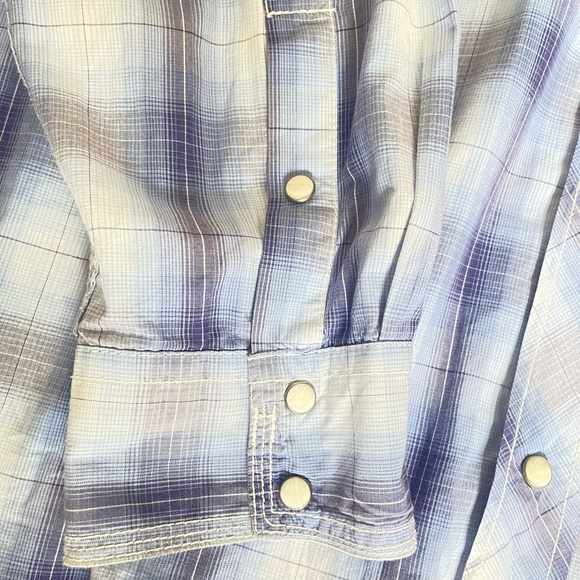 Rafter C Cowboy Collection Pearl Snap Button Down - Picture 5 of 10